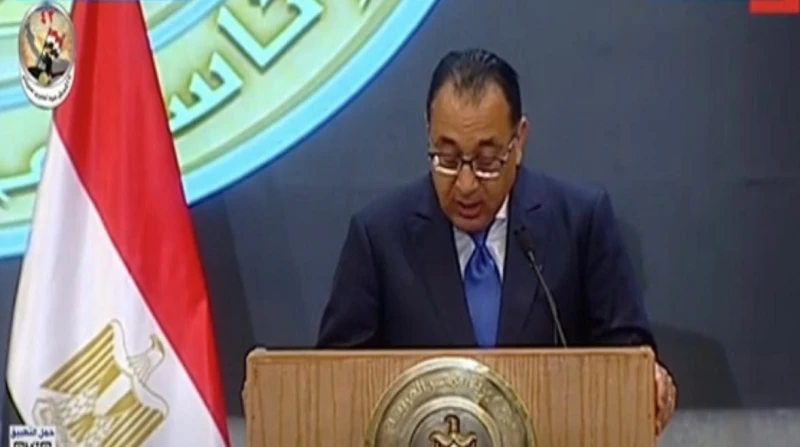 مدبولي: إعطاء الرخصة الذهبية لإيما باور لإنتاج 1 جيجا طاقة متجددة قال الدكتور مصطفى مدبولي، رئيس مجلس الوزراء، إن الدولة المصرية تمكنت من وضع بصمتها