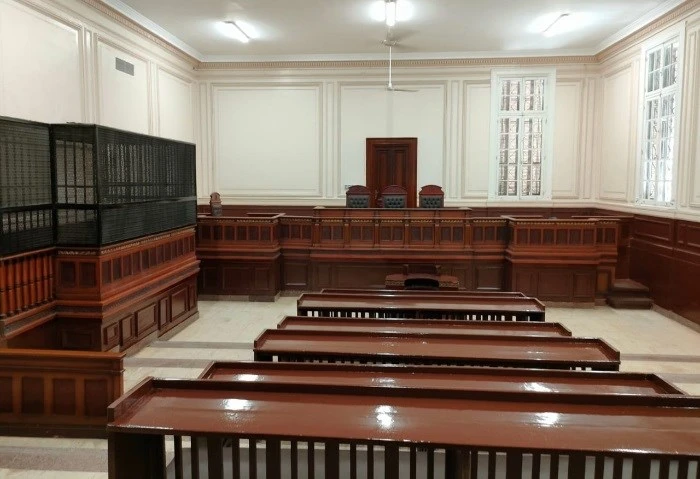 اليوم أولى جلسات محاكمة عامل متهم بقتل شقيقه وسحله بالطريق العام تنظر محكمة جنايات جنوب الجيزة، اليوم 21 ديسمبر، أولى جلسات محاكمة عامل متهم بقتل