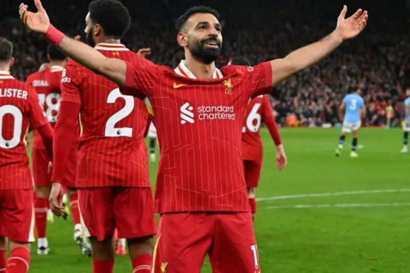 محمد صلاح يرفض عروض الأهلي والزمالك .. ويشكرهما على الاهتمام بضمهشهدت الساعات الماضية تطورات جديدة داخل ليفربول الإنجليزي، بشأن تجديد عقد محمد صلاح