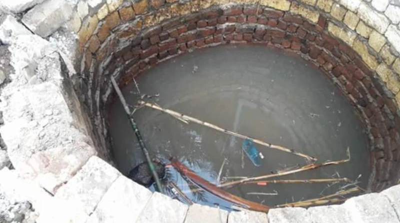 كانوا نازلين يسلكوها.. بيارة صرف صحي تبتلع 4 عمال في المنوفية شهدت قرية الماي التابعة لمركز شبين الكوم بمحافظة المنوفية، اليوم، حادثا مأساويا أسفر عن