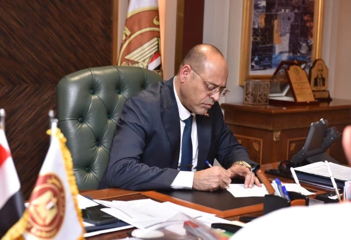 قرار عاجل من وزارة العمل لدعم عائلات ضحايا بيارة الصرف الصحي بالمنوفية وجه وزير العمل محمد جبران، اليوم الخميس، مديرية العمل بمحافظة المنوفية بسرعة