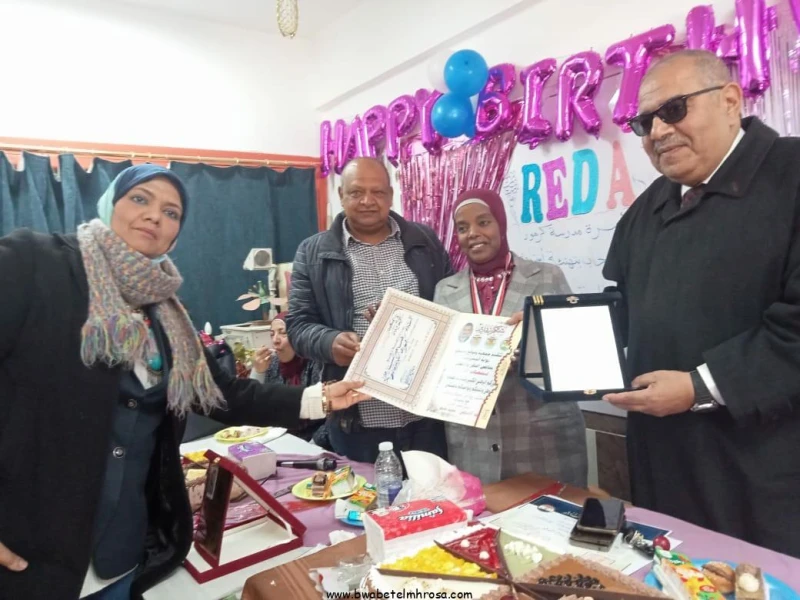 بوابة المحروسةينشرها : الأدمنالدكتور سمير النيلى يشارك أسرة كيان بوابة المحروسة فى تكريم رضا عبد الستارقام صباح اليوم الأربعاء الموافق 25من ديسمبر