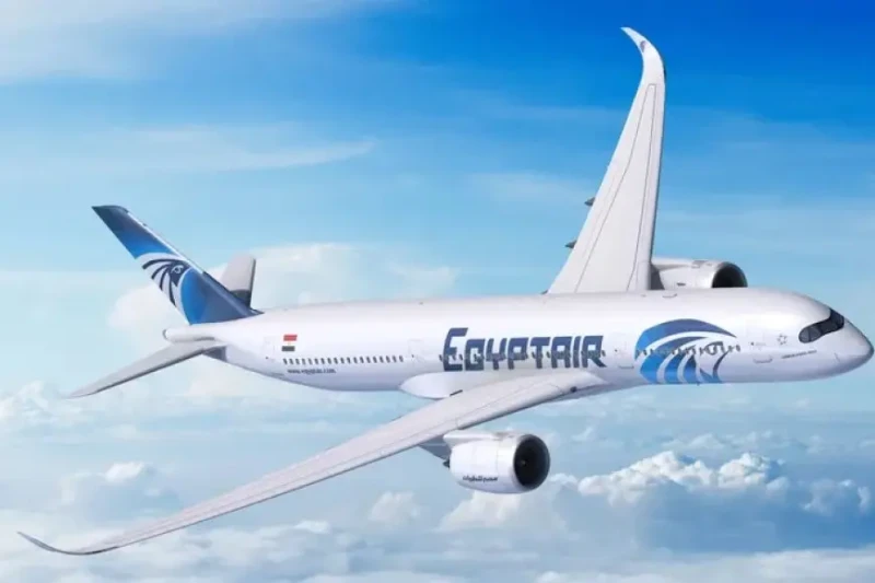 مصر للطيران تعلن عودة رحلاتها بين القاهرة وبيروت بعد توقف 3 أشهرأعلنت شركة مصر للطيران، عن عودة تشغيل رحلاتها المباشرة بين القاهرة وبيروت بعد توقف
