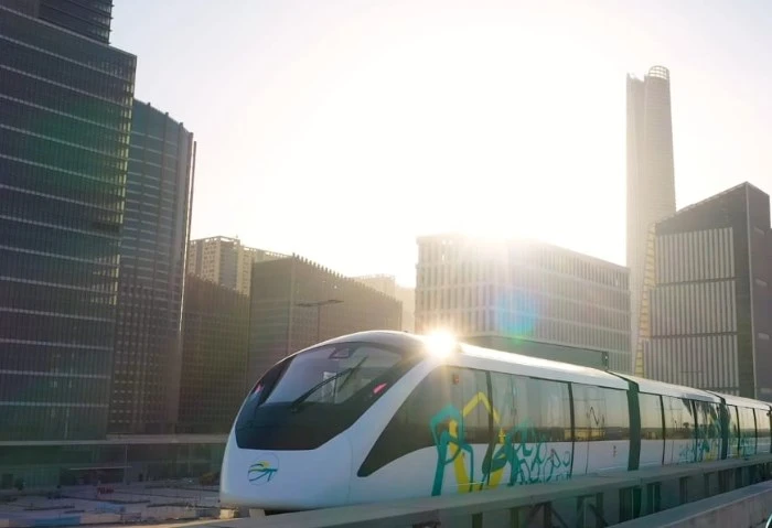 التشطيبات النهائية لمشروع مونوريل شرق النيل والتشغيل التجريبي بدون ركاب (صور) يمتد مشروع مونوريل شرق النيل من محطة الاستاد بمدينة نصر، وحتى مركز