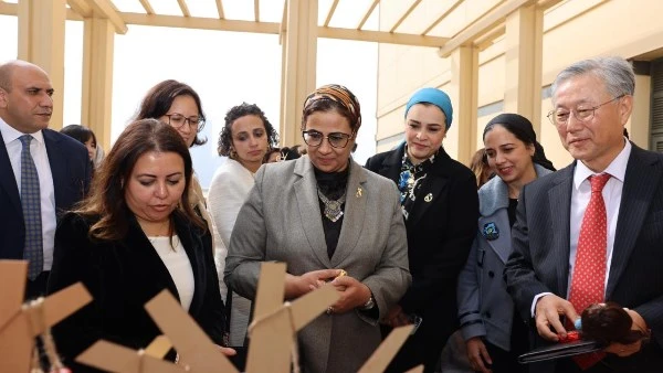 ختام مشروع صندوق الأمم المتحدة للسكان تفقدت المستشارة أمل عمار رئيسة المجلس القومي للمرأة ، وكيم يونج هيون سفير جمهورية كوريا لدي جمهورية مصر العربية، اليوم، جناح المجلس فى المعرض
