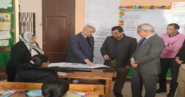 كتبت أمل عبد الرحيم وجه الأستاذ أيمن موسى وكيل وزارة التربية والتعليم بالإسماعيلية بالاهتمام بتفعيل البرامج العلاجية للطلاب الضعاف فى القراءة والكتابة ، والمتابعة اليومية لأداء الط