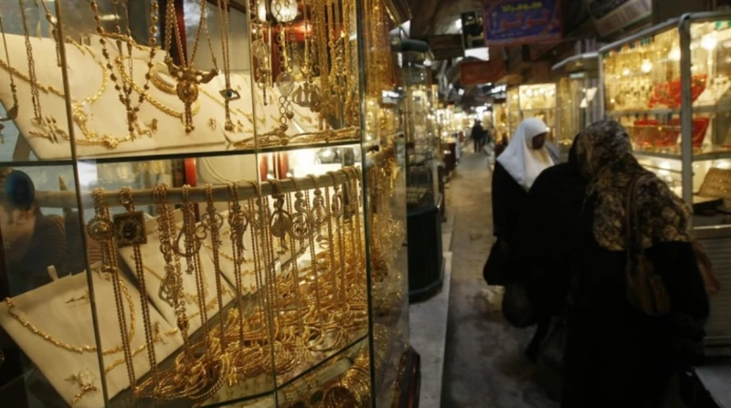 أسعار الذهب العالمية تسجل أدنى مستوى منذ 30 يوما.. ماذا عن مصر؟ انخفضت أسعار الذهب العالمية بشكل ملحوظ عند إغلاق تعاملات الخميس، متأثرة بارتفاع