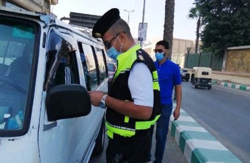 خطوات الاستعلام عن المخالفات المرورية 2024تعد مخالفات المرور من أبرز التحديات التي تهدد سلامة الطرق، إذ تنجم غالبا عن سلوكيات غير مسؤولة كعدم الالتزام بالسرعة القانونية أو إشارات ا