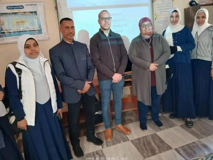 انتهاء اليوم الاول في الاسبوع الختامي لبرنامج نشر الوعي الثقافي لطلاب مدارس التعليم العام بقنا قنا ممدوح السنبسي انتهى اليوم الاول فى الاسبوع الختامى