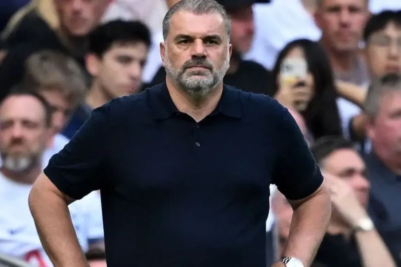 مدرب توتنهام يؤكد أن المصابين لن يعودوا قبل يناير قال أنجي بوستيكوغلو، مدرب توتنهام، إن ميكي فان دي فين وكريستيان روميرو وريتشارليسون، من غير المرجح أن يعودوا من الإصابة حتى العام 