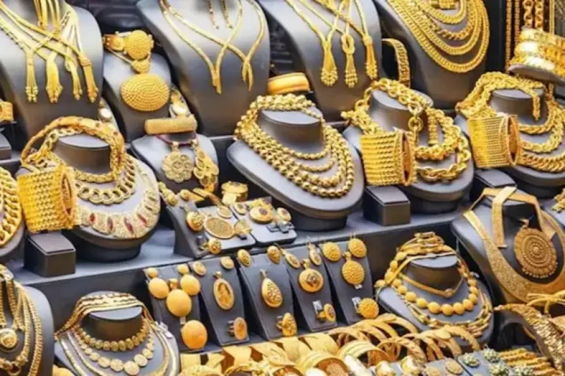 سعر الذهب اليوم يتراجع بحلول التعاملات المسائية اليوم الأربعاء انخفضت أسعار الذهب خلال التعاملات المسائية اليوم الأربعاء، بنحو 15 جنيها، مقارنة بمستوياتها السوقية المتوسطة، حسبما ص