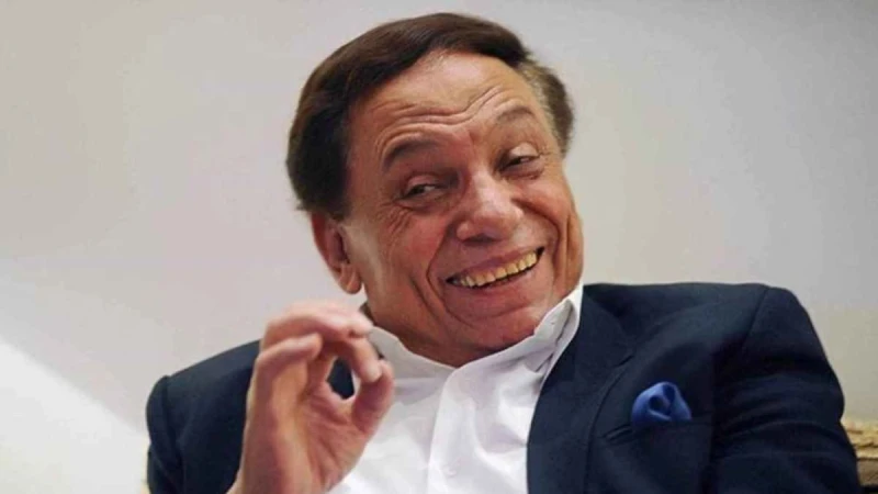 أيمن بهجت قمر يهاجم رمضان ويكشف سرا عن عادل إمام افاق عربية - حل السيناريست والشاعر الغنائي أيمن بهجت قمر ضيفا على برنامج حبر سري الذي تقدمه الإعلامية أسما إبراهيم على قناة القاهرة