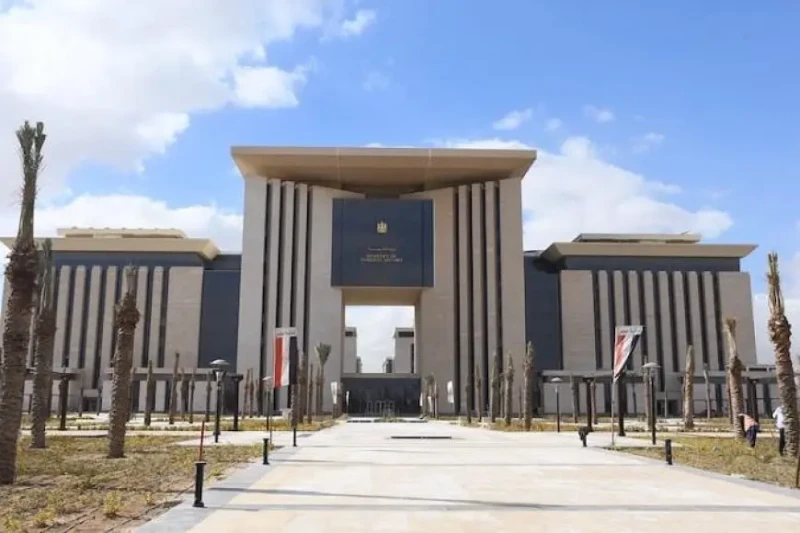 الخارجية: مصر تستقبل على أراضيها أكثر من 9 ملايين مهاجر ولاجئ وملتمس لجوء يحتفل المجتمع الدولي ومصر في ١٨ ديسمبر باليوم العالمي للمهاجر. تعبر وزارة الخارجية والهجرة وشؤون المصريين