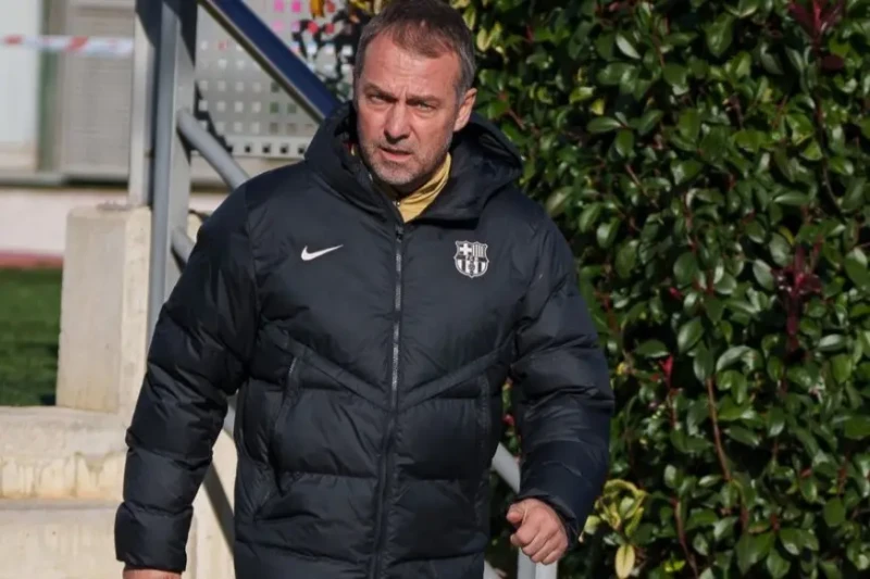 فليك: برشلونة لا يخوض مباراة نهائية ضد أتلتيكو مدريد رأى هانسي فليك مدرب برشلونة أن المباراة أمام أتلتيكو مدريد في الدوري الإسباني ليست نهائية، وأكد أن فريقه لعب بمستوى متميز أمام