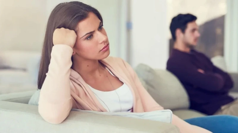 الشيف بوراك وتقليد بطلات السينما.. أسباب غريبة تنهي زيجات حديثة شهدت محاكم الأسرة، خلال الأيام الماضية، سلسلة من الدعاوى المثيرة، التي كشفت عن أزمات خلف أبواب مغلقة لزيجات لم تدم ط