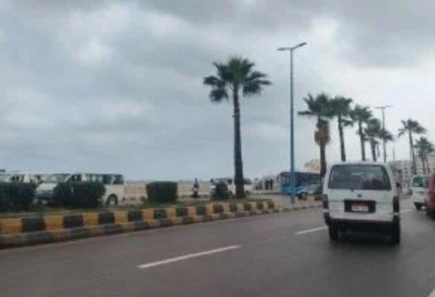 حالة الطقس.. 3 ظواهر جوية تضرب البلاد غدا الثلاثاء 17 ديسمبرحالة الطقس غدا الثلاثاء.. كشفت الهيئة العامة للأرصاد الجوية عن حالة الطقس المتوقعة غدا الثلاثاء 17 ديسمبر 2024.وتوقعت هي