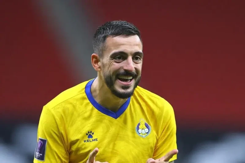 خوسيلو يطلق قناة على يوتيوب.. ويتحدث عن رائحة رونالدو أطلق الإسباني خوسيلو ماتو مهاجم الغرافة القطري، قناة على موقع يوتيوب سيتطرق فيها إلى حياته اليومية ومسيرته الاحترافية.المهاجم