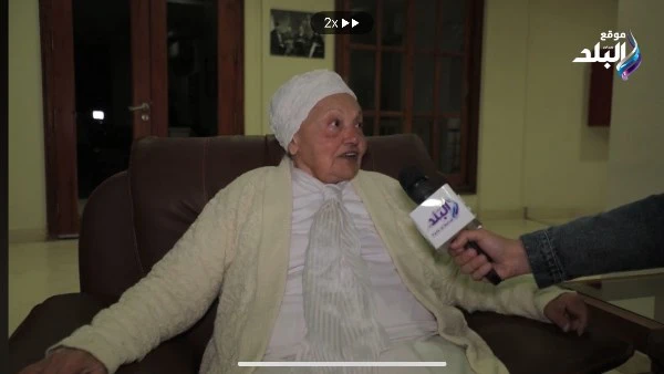 وفاء كامل: والدي قاطعني بسبب احترافي الفن.. وفريد الأطرش كان كريما عبرت الفنانة وفاء كامل عن سعادتها بالتواجد فى دار إقامة كبار الفنانين، المخصص