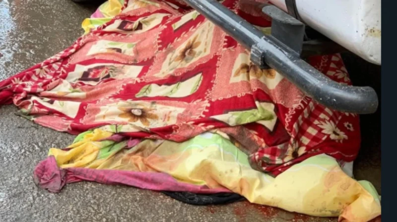 نهاية مأساوية لسيدة أسفل عجلات سيارة نقل في كرداسة لفظت سيدة أنفاسها الأخيرة، تحت عجلات سيارة نقل، اليوم الجمعة، أثناء عبورها الطريق بمنطقة كرداسة في