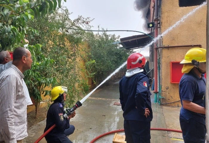 انتداب المعمل الجنائي لمعاينة حريق عقار سكني في شبرا الخيمة أمرت النيابة العامة بشبرا الخيمة، بانتداب فريق من المعمل الجنائي لمعاينة حريق محل شمع