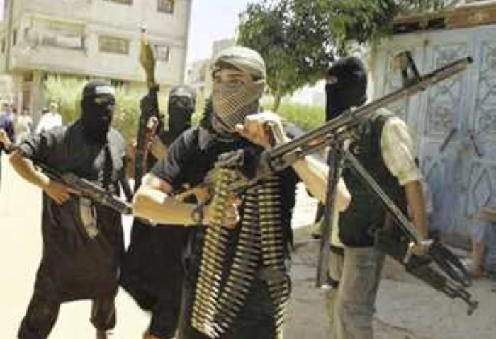 ما عقوبة الانضمام لجماعة إرهابية في القانون المصري؟ انتشرت في الفترة الأخيرة واقعة انضمام الأشخاص لجماعات إرهابية تهدف إلى التخريب والتهديد والتكدير