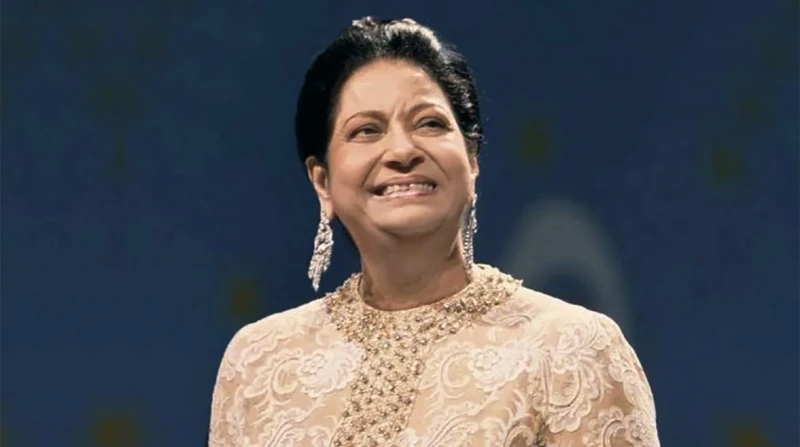 ذكرى ميلاد أم كلثوم.. سر المنديل والنظارة السوداء تحل اليوم، 31 ديسمبر، ذكرى ميلاد الفنانة الراحلة أم كلثوم، التي ولدت في عام 1898 بمحافظة الدقهلية، لتصبح واحدة من أعظم رموز الطرب 