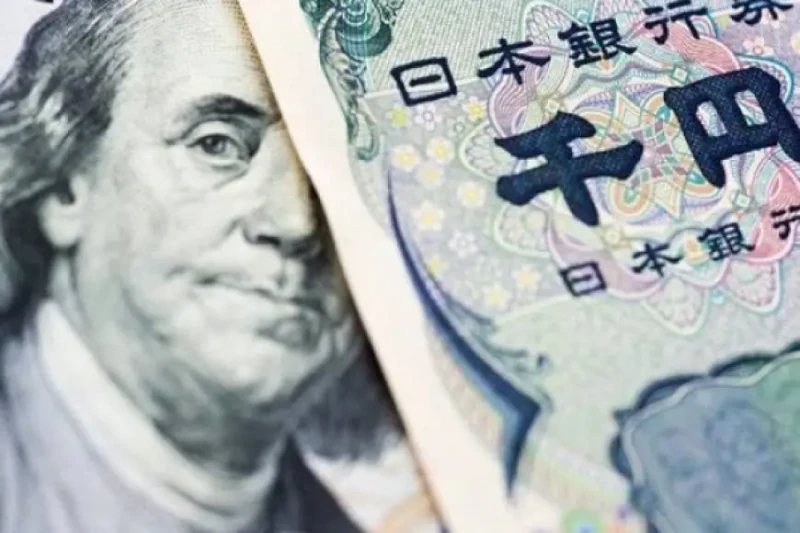 الدولار قرب أعلى مستوى في عامين.. والين يتراجع في المقابل، استقر مؤشر الدولار، الذي يقيس أداء العملة الأميركية مقابل ست عملات أخرى، عند 108.05، قريبا من أعلى مستوى له في عامين، وال