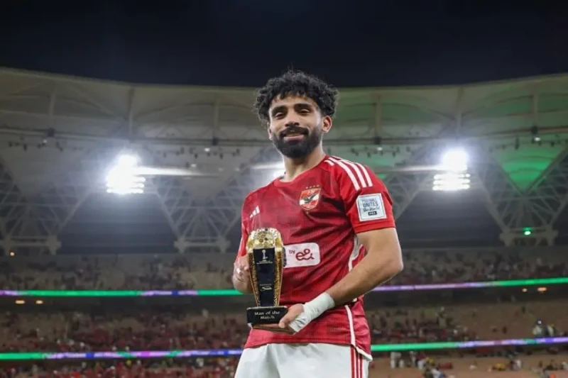 شوبير يصدم الفتح السعودي ويؤكد استمرار مروان عطية مع الأهليكشف الإعلامي أحمد شوبير حارس مرمى الأهلي الأسبق، حقيقة رحيل مروان عطية لاعب وسط الفريق