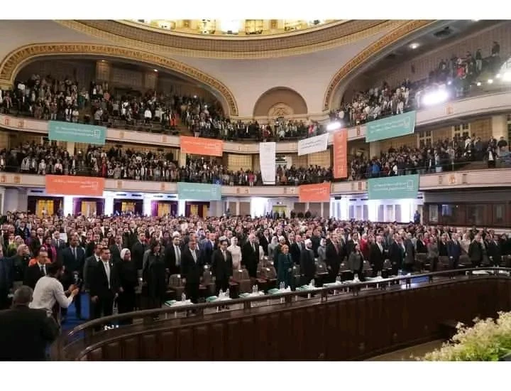 نائب محافظ قنا يشارك في احتفالية الشباب بمناسبة اليوم الدولي للتضامن الإنساني بجامعه القاهرة متابعة شحاتة أبو رضوان شارك الدكتور حازم عمر، نائب محافظ