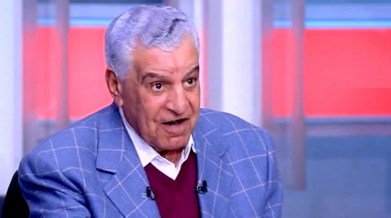 زاهي حواس يرد على شائعات تأجير الأهرامات: لا أساس لها من الصحة نفى عالم الآثار المصري الدكتور زاهي حواس، الشائعات التي تداولت حول تأجير اليوتيوبر الأمريكي الشهير مستر بيست منطقة ال