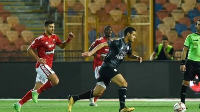 منافسة شرسة بين الزمالك وبيراميدز على موهبة فاركو يشهد سوق الانتقالات الشتوية المقبل منافسة شرسة بين ناديي الزمالك وبيراميدز، على ضم موهبة نادي فاركو