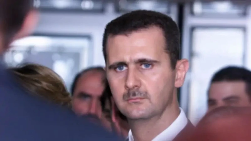 أول بيان من بشار الأسد بعد سقوط النظام وهروبه إلى روسيا بشار الأسد . في تصريح مفاجئ يوم الاثنين ، كشف الرئيس السوري السابق عن تفاصيل مغادرته العاصمة دمشق في 8 ديسمبر 2024.وأوضح أن 