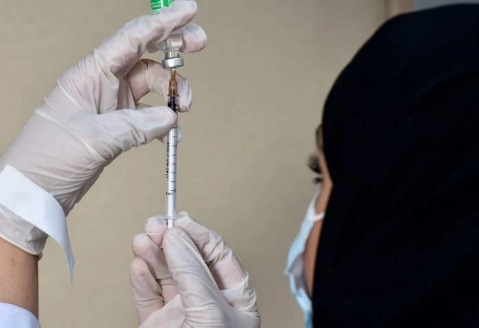 بشهادة الصحة العالمية، مصر أول دولة إفريقية تصل للمستوى الثالث في تصنيع اللقاحات أعلن الدكتور خالد عبدالغفار نائب رئيس مجلس الوزراء وزير الصحة والسكان، عن حصول هيئة الدواء المصرية،