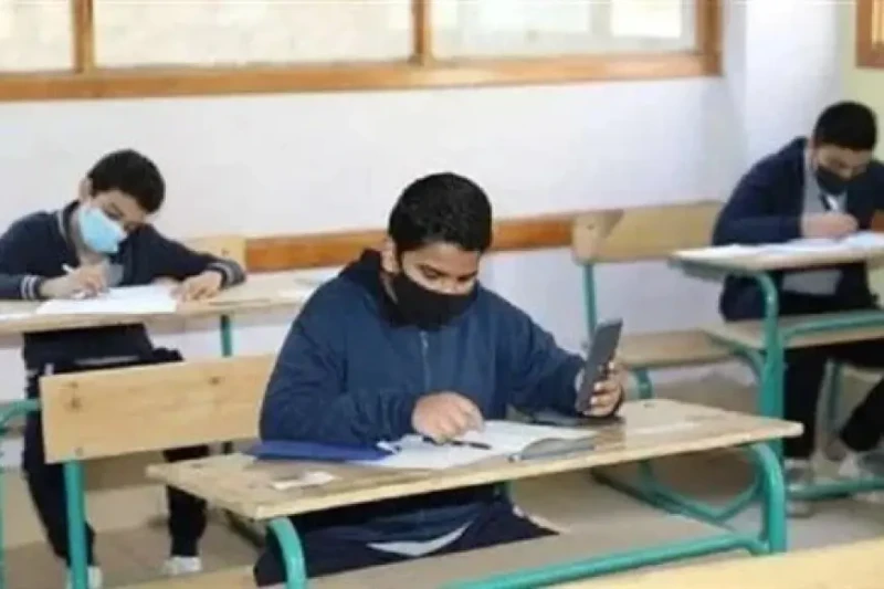 موعد امتحانات الترم الأول للشهادة الإعدادية 2025 جدول امتحانات الصف الثالث الاعدادي محافظات القاهرة والجيزة مع اقتراب اختبارات الفصل الدراسي الأول،