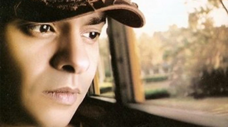 كتبها لحبيبته الراحلة وتوفي.. تفاصيل مأساوية لأغنية محمد محيي الشهيرة يرتبط الجمهور بشكل كبير بالأغاني الحزينة، التي عادة ما تحقق شهرة وانتشارا واسعا بين المتابعين، ويشتهر بتقديمها