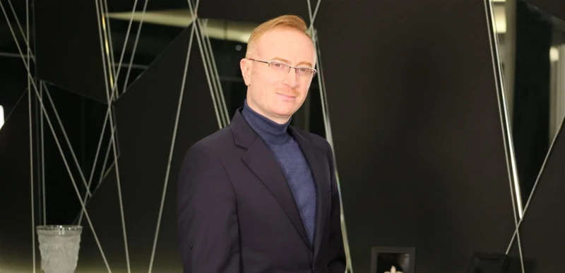 فنون ومشاهير: بعد إنتشار تصريح نسب له.. نجم مسلسل باب الحارة يوضح خرج الممثل مصطفى الخاني، نجم مسلسل باب الحارة المعروف بلقب النمس عن صمته بعد سقوط نظام الرئيس السوري بشار الأسد في