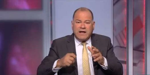 إعلامي: العالم العربي في مرحلة ما بعد الخطر كتبت : أميرة السمانقال الإعلامي نشأت الديهي، إن دولة الاحتلال قامت بضرب جميع ثكنات الجيش السوري، بعدما سيطرة هيئة تحرير الشام على دمشق،