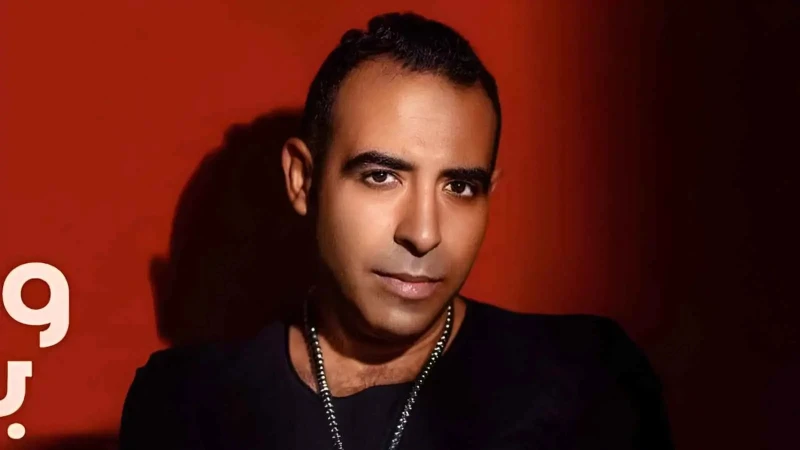 أول تعليق لمحمد بعد وفاة والده أحمد عدوية افاق عربية - فجعت الساحة الفنية المصرية بوفاة الفنان أحمد عدوية، أحد أعمدة الأغنية الشعبية، عن عمر ناهز 79 عاما. برحيله، فقدت مصر رمزا من 