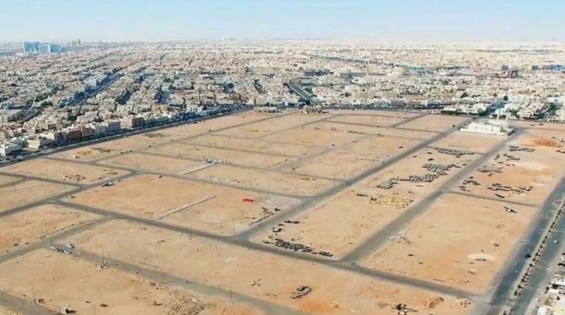 أراض للمصريين بالخارج في بيت الوطن.. موعد بدء الحجز والشروط تطرح وزارة الإسكان، نحو 2974 قطعة أرض سكنية خلال الأيام المقبلة، ضمن المرحلة العاشرة