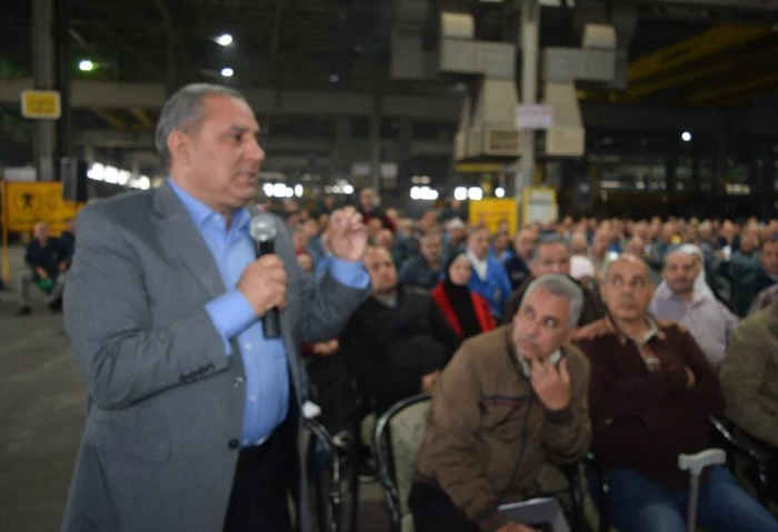 رئيس مجلس إدارة مصنع إنتاج وإصلاح المدرعات يجتمع بالعاملين لمتابعة تنفيذ المشروعات عقد المهندس وفيق مجدي شفيق رئيس مجلس إدارة مصنع إنتاج وإصلاح المدرعات (مصنع 200 الحربي) لقاء مع ع