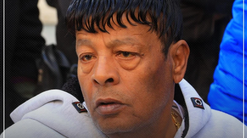 عبدالباسط حمودة باكيا: أحمد عدوية كان أخويا الكبير شيع جثمان الفنان أحمد عدوية، اليوم الإثنين، من مسجد حسين صدقي بالمعادي إلى مثواه الأخير وسط حضور عدد كبير من نجوم الفن الذين حرصو