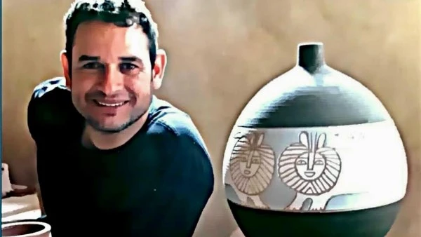 معرض للخزف في جاليري نجادة عن الحلم والأميرة والحكايات تحت عنوان الحلم والأميرة وحكايات خيالية يطرح معرض الفنان محمود الشريف لأعمال الخزف مجموعة من