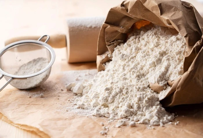 ضبط 14 طن دقيق مدعم قبل بيعها بالسوق السوداء خلال 24 ساعة نجح رجال الأمن في وزارة الداخلية، بالتنسيق والمشاركة مع قطاع الأمن العام والإدارة العامة