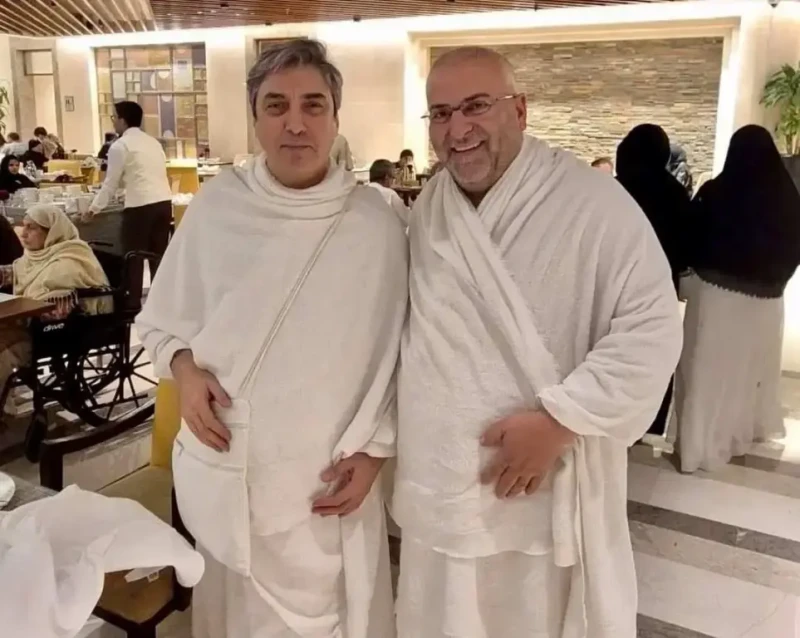 مراد علمدار في العمرةآخر تحديث الثلاثاء 31 ديسمبر 2024 كشفت وسائل إعلام، محلية، الثلاثاء، أن الفنان التركي الشهير نجاتي شاشماز يؤدي مناسك العمرة في السعودية.وقالت أن الفنان التركي 