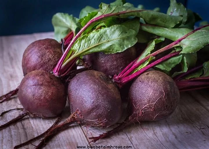 بوابة المحروسةينشرها : الأدمنفوائد البنجر الوقاية من أمراض القلب والأوعية الدموية1.تعزيز صحة القلب وضغط الدم: من أهم فوائد البنجر الصحية للجسم، الوقاية من أمراض القلب والأوعية الدم