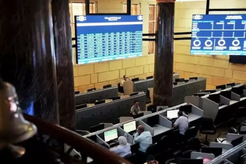 هبوط جماعي لمؤشرات البورصة المصرية بختام جلسة اليوم الأربعاء انخفض المؤشر الرئيسي للبورصة المصرية 30 بنسبة 0.32 إلى مستوى 30503 نقطة، بختام تعاملات جلسة اليوم الأربعاء.وهبط مؤشر 70