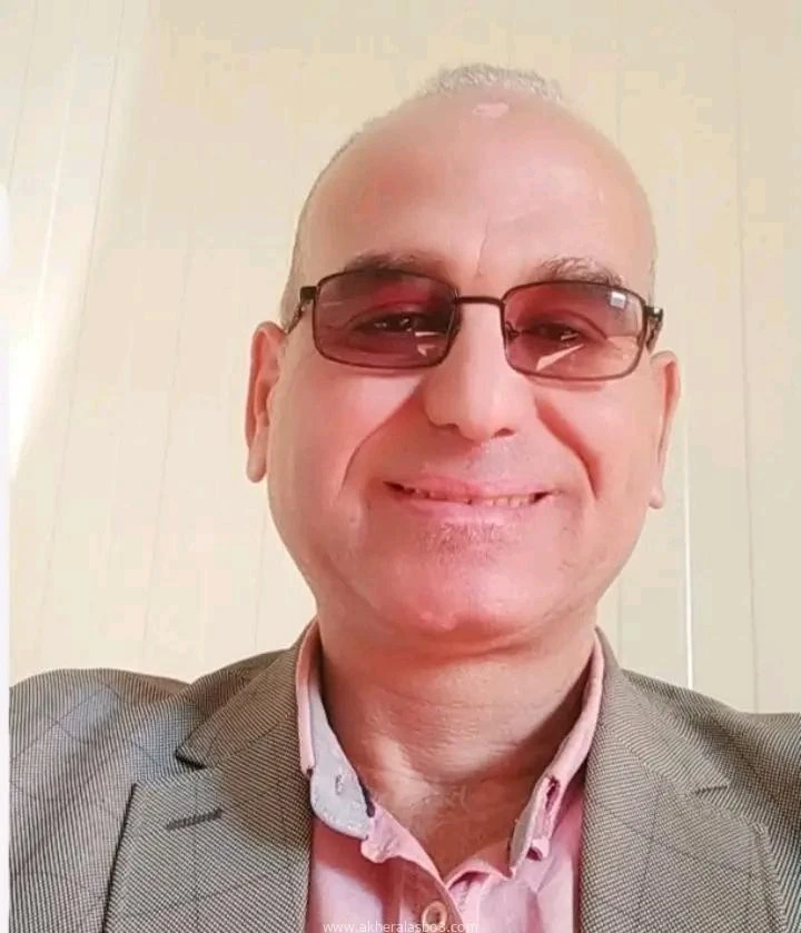 بقلم : أحمد طه عبد الشافي اللهم احفظنا وذريتنا من رفاق السوء وشياطين الإنس العقرب المسموم ، ان الصديق الحقيقي الوفي هو الذي يدفع صاحبة للنجاح والتميز في جميع نواحي الحياة ولا يستطي