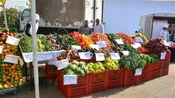 تخفيضات 30 على سلع سوق اليوم الواحد غدا الجمعة ب إمبابةيستقبل سوق اليوم الواحد بشارع الصوامع في حي إمبابة، غدا الجمعة 13 ديسمبر 2024، المواطنين لشراء احتياجاتهم من السلع الأساسية ب