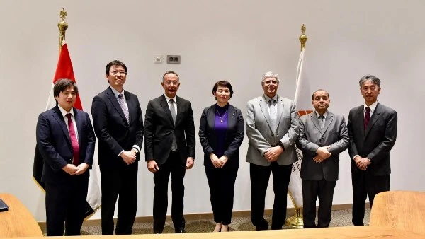 لإدارة وحفظ التراث.. توقيع اتفاقية بين المتحف المصري الكبير والجامعة المصرية اليابانية ، وقع، الدكتور أحمد غنيم الرئيس التنفيذي لهيئة المتحف المصري الكبير، والدكتور عمرو عدلي رئيس 