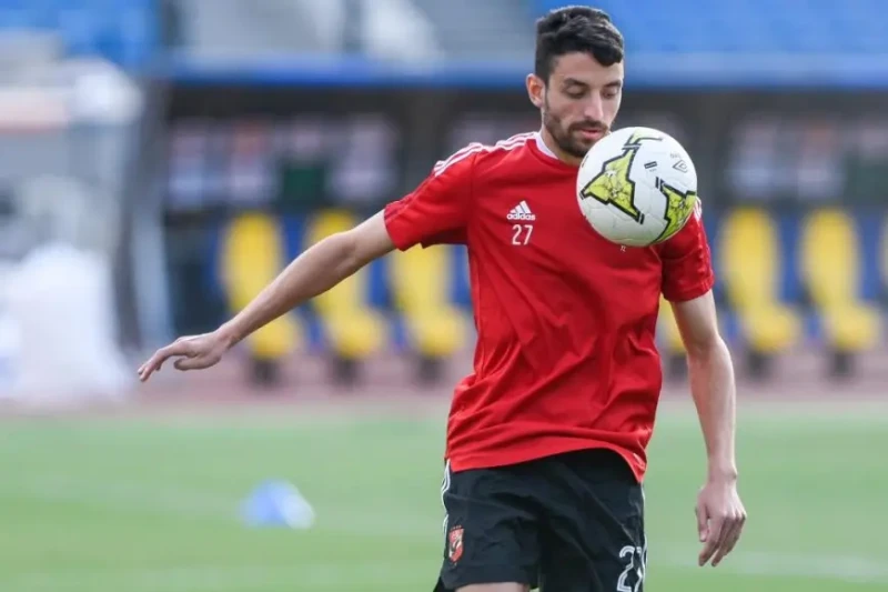 ضربة موجعة للأهلي قبل مواجهة شباب بلوزداد .. إصابة طاهر محمد طاهرنشر فريق تحرير الموقعأكد الدكتور أحمد جاب الله، طبيب الفريق الأول لكرة القدم بالنادي